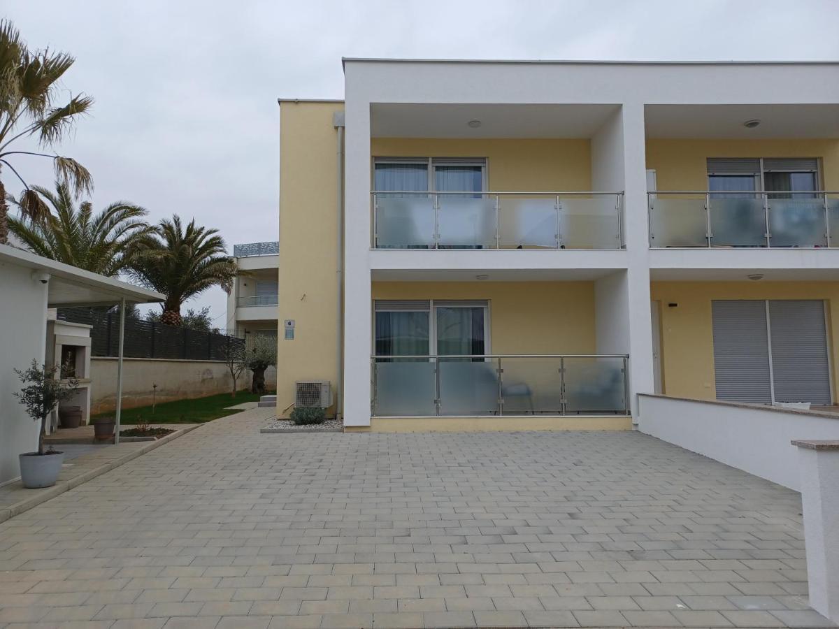 Apartments Leon 2 Novigrad Istria Εξωτερικό φωτογραφία