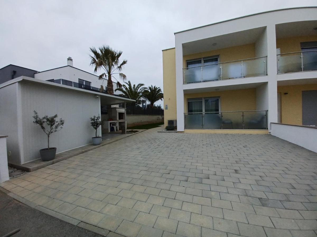 Apartments Leon 2 Novigrad Istria Εξωτερικό φωτογραφία
