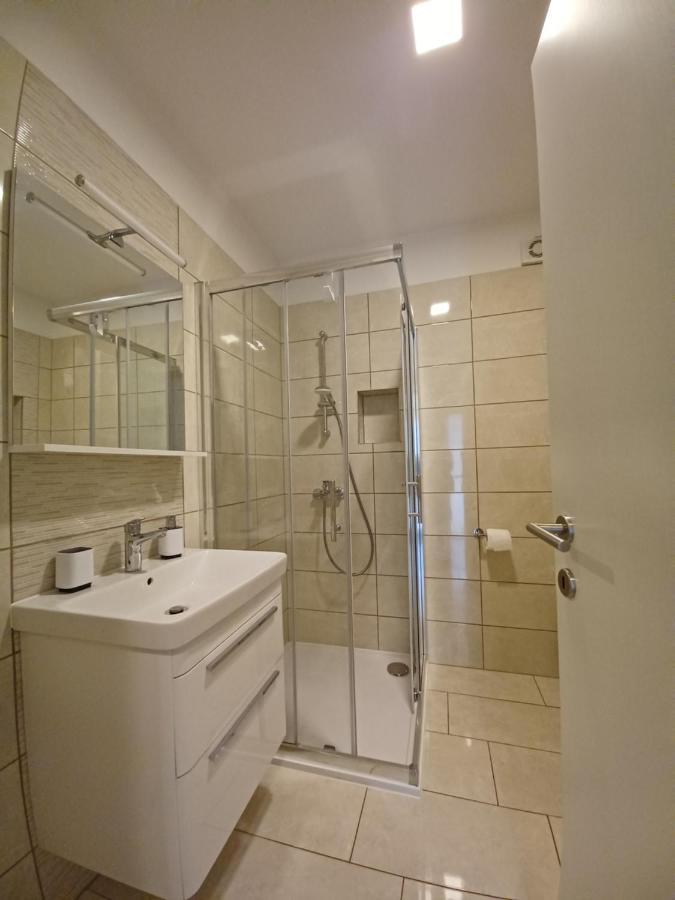 Apartments Leon 2 Novigrad Istria Εξωτερικό φωτογραφία